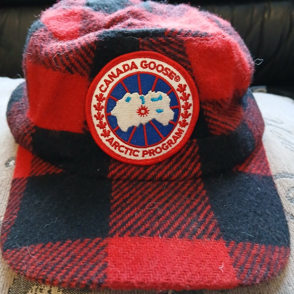 Authentic Canada Goose Buffalo Plaid Wool Lumberjack Hat